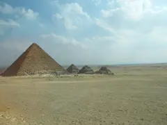 Pyramids2