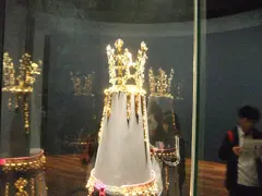 Museum Crown