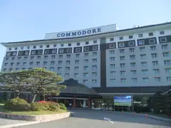 commodore_hotel.jpg