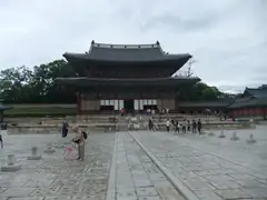 palace.jpg