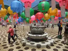 Lanterns at Unmunsa