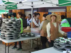 Feeding the pilgrims on Buddha's birthday