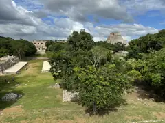 Pictures/Uxmal.jpeg