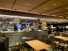 Restaurant on 1st floor