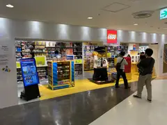 Narita shops