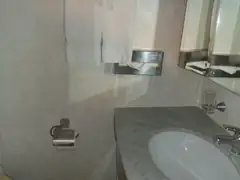 The wash basin in cabin 5073
