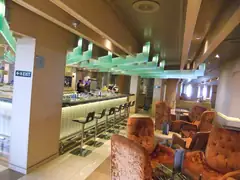 Glass House bar and eaterie on Azura